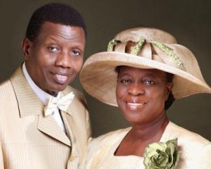 Pastor-Adeboye-and-mummy